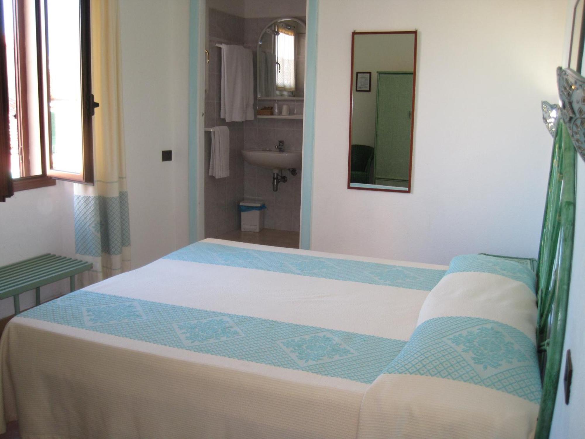 Hotel Moderno Santa Teresa Gallura Rum bild