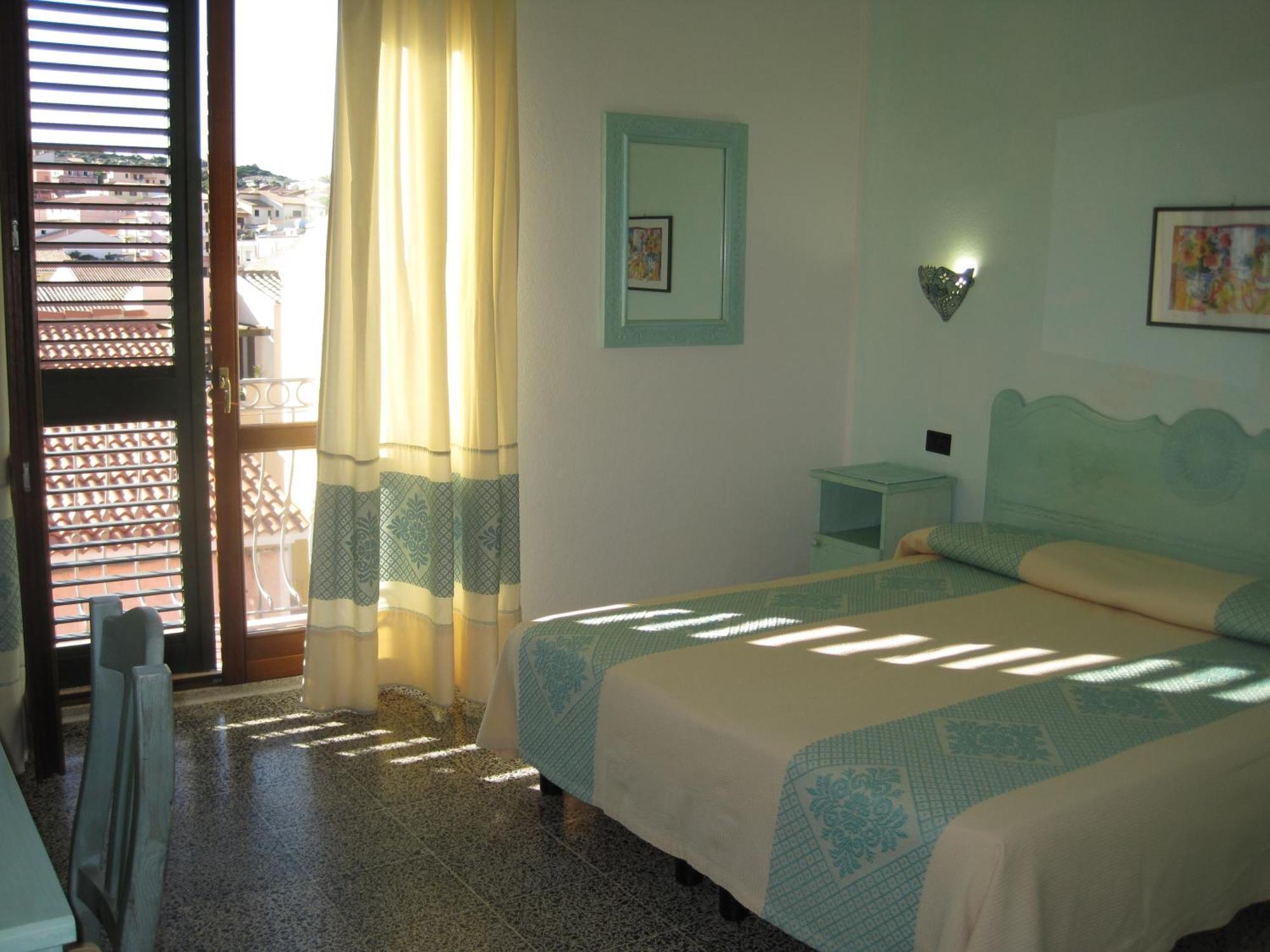 Hotel Moderno Santa Teresa Gallura Rum bild